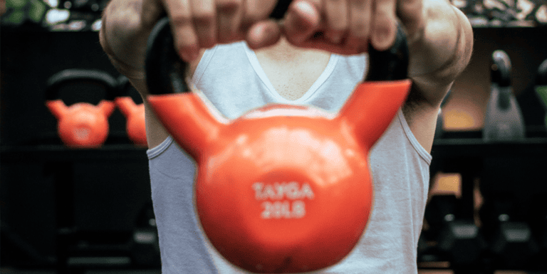trening z kettlebellem